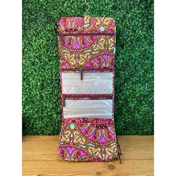 Vera Bradley Hanging Travel Organizer in "Resort Medallion" Pattern  Travel Bag - Picture 2 of 9